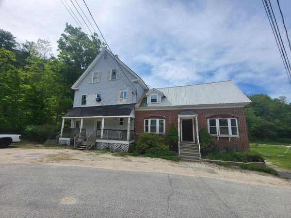 22 Mountain View Avenue , Hiram, ME 04041