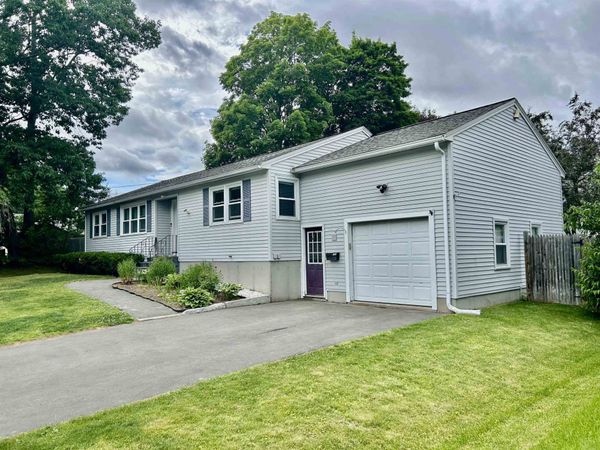 108 Peak Street, Manchester, NH 03104