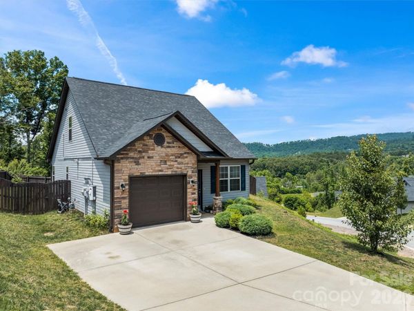115 Water Leaf Drive, Weaverville, NC 28787