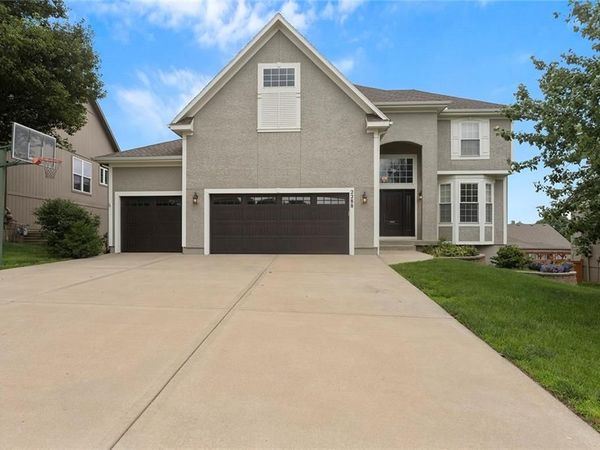 2288 W 131st Street, Olathe, KS 66061