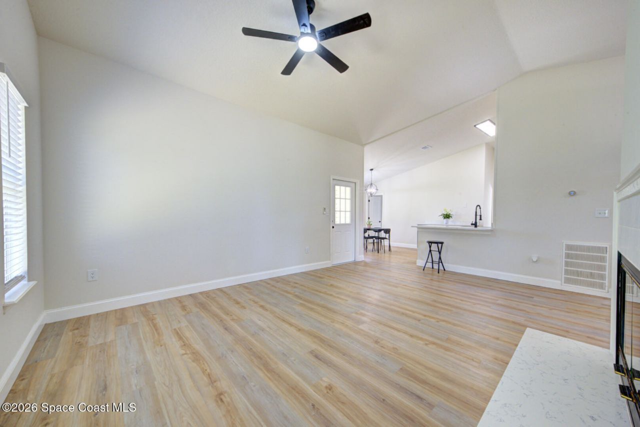 6215 Grissom Parkway, Cocoa, FL 32927 Photo