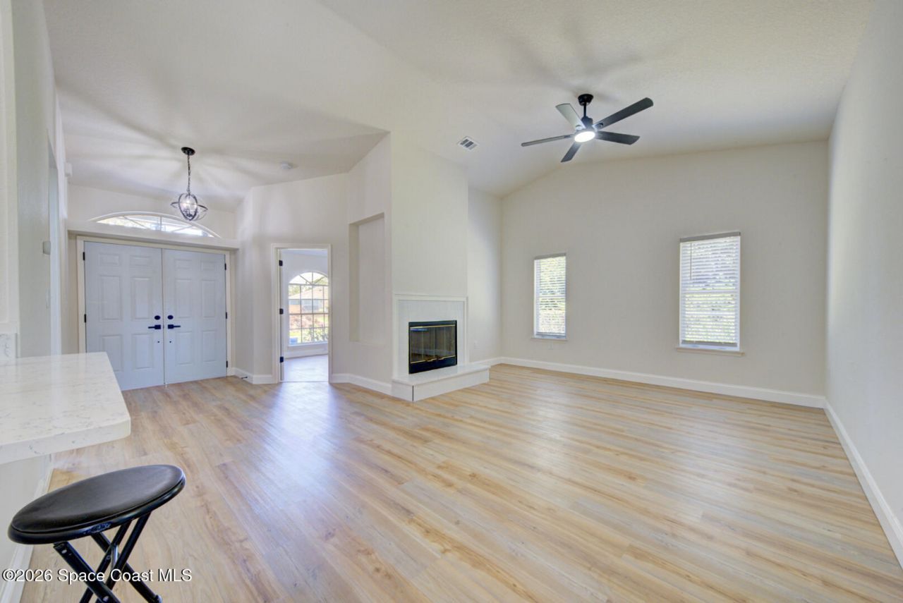 6215 Grissom Parkway, Cocoa, FL 32927 Photo