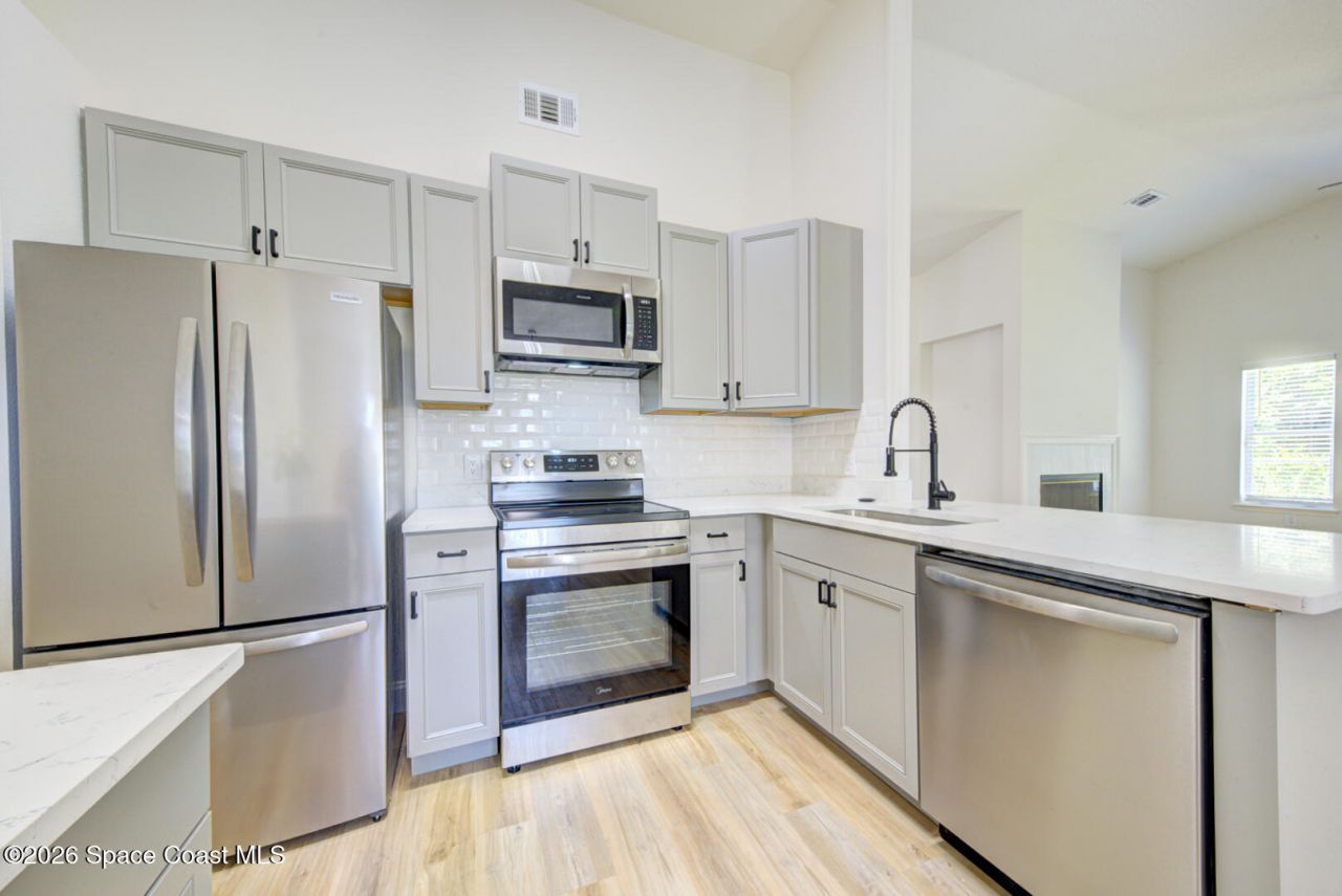 6215 Grissom Parkway, Cocoa, FL 32927 Photo