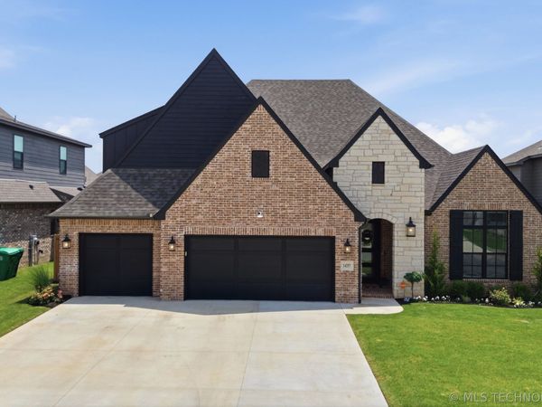 14257 S Delaware Place, Bixby, OK 74008