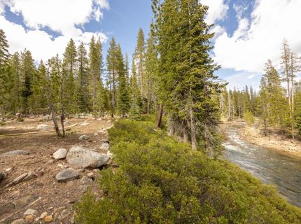 51305 Tamarack Crescent, Soda Springs, CA 95728 Photo