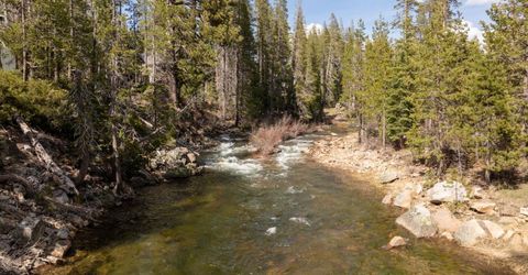 51305 Tamarack Crescent, Soda Springs, CA 95728 Photo