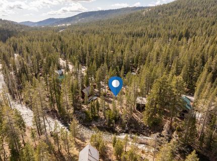 51305 Tamarack Crescent, Soda Springs, CA 95728 Photo