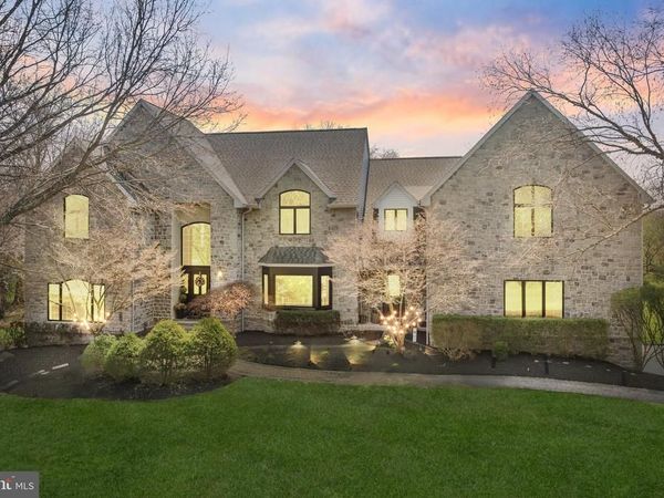 25 CARSDALE DRIVE, BELLE MEAD, NJ 08502