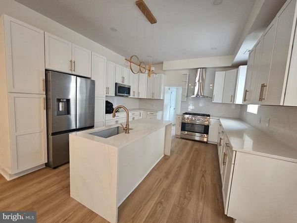 83 W SHARPNACK STREET, PHILADELPHIA, PA 19119