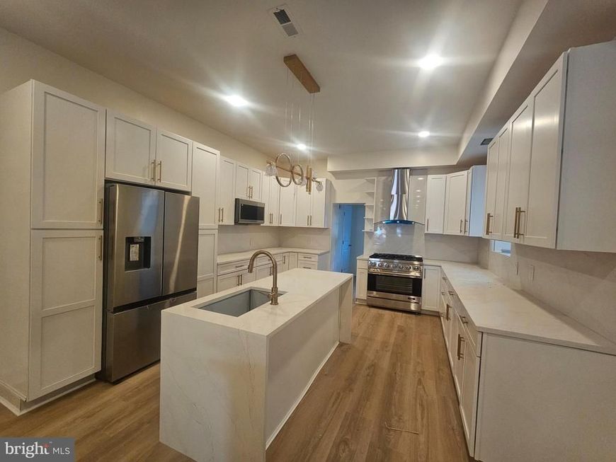 83 W Sharpnack Street , Philadelphia, PA 19119 Main Photo