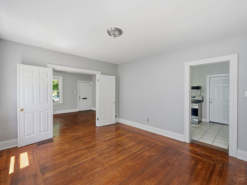 926 Elberon Avenue, Cincinnati, OH 45205 Photo 10