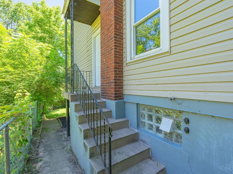 926 Elberon Avenue, Cincinnati, OH 45205 Photo 5