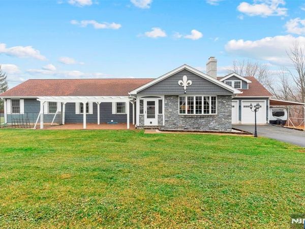 18 Old Wolfe Road, Mount Olive Township, NJ 07828