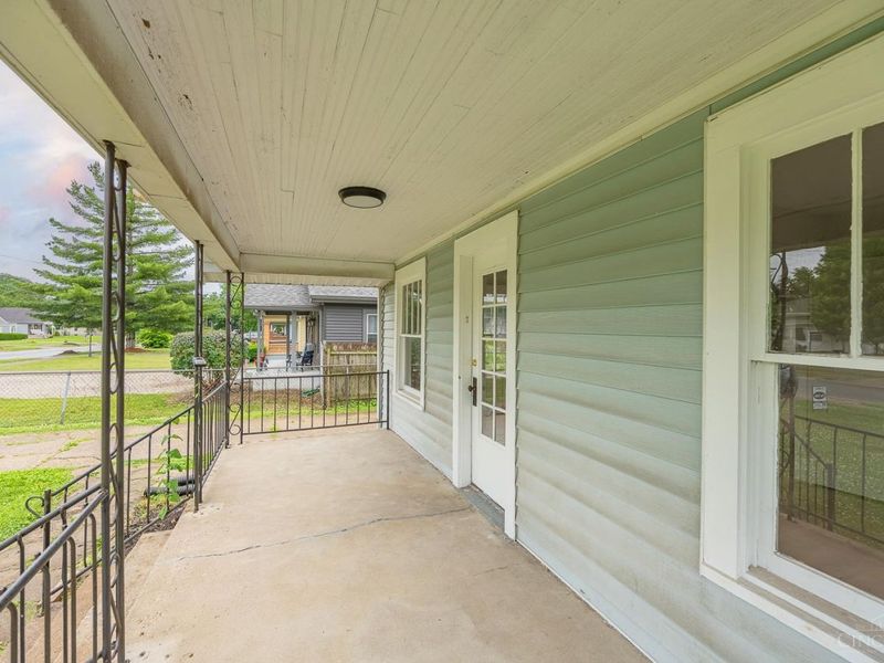 1800 Winona Drive, Middletown, OH 45042 Photo 3