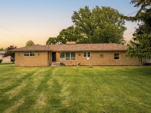 2595 Yargerville Road, La Salle, MI 48145