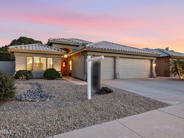 6619 W LOUISE Drive, Glendale, AZ 85310