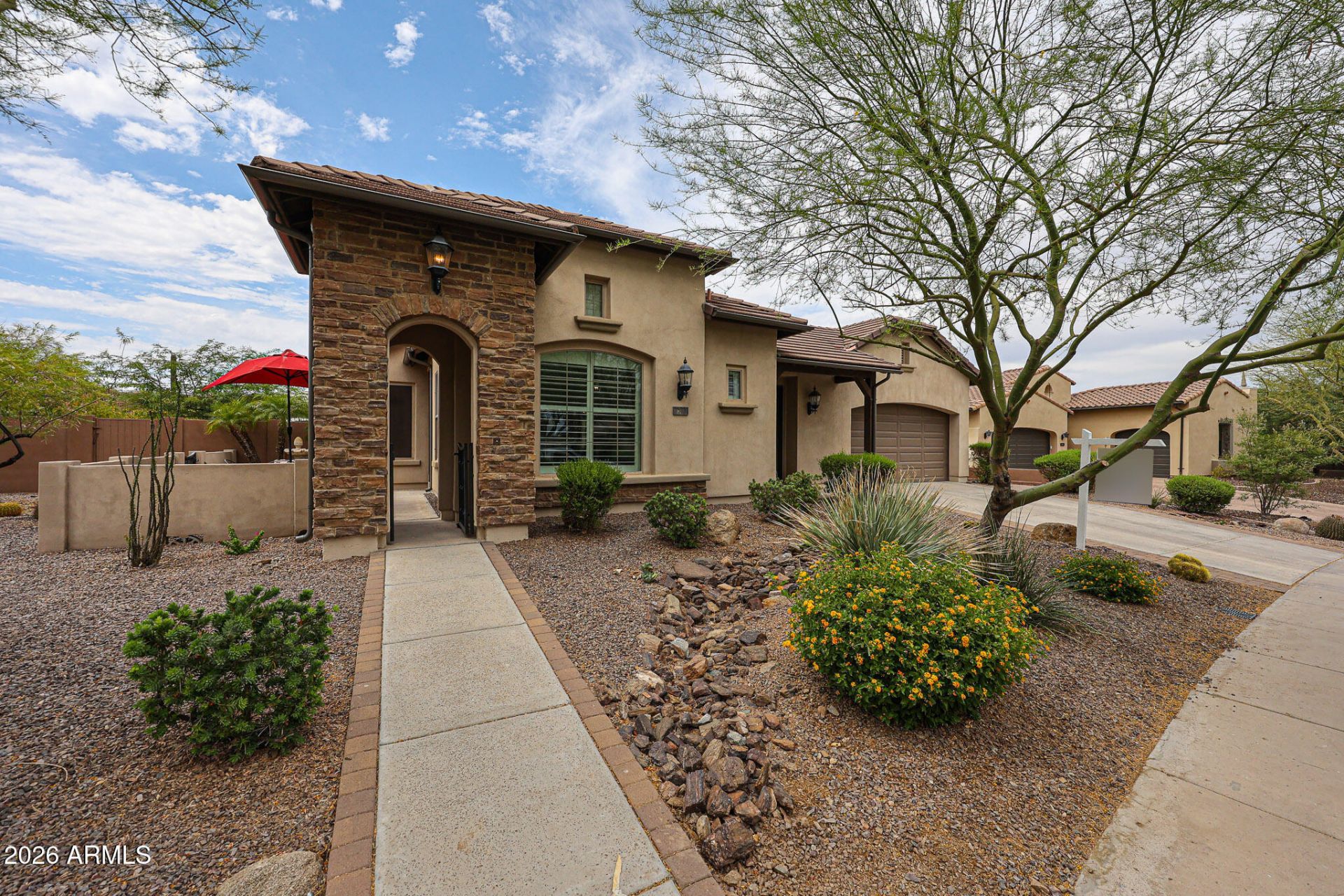 6760 W Lucia Drive, Peoria, AZ 85383 Main Photo