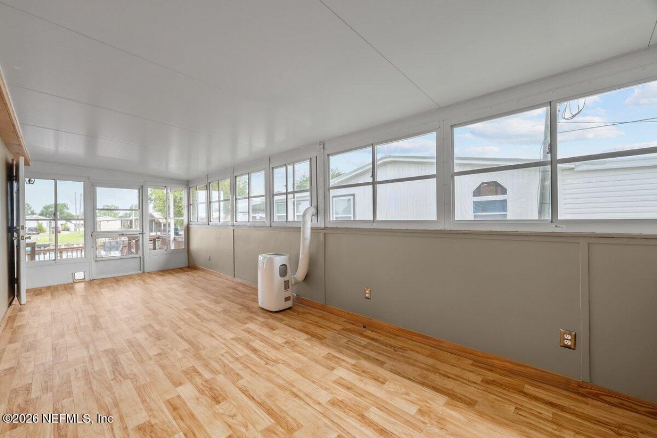 41 Scott Street, Welaka, FL 32193 Photo