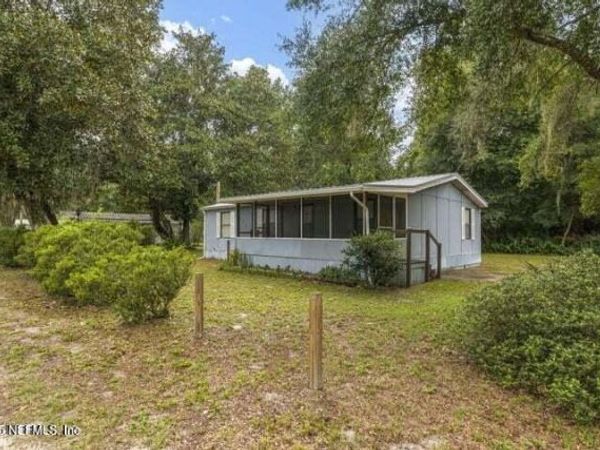 104 CODY Drive, Satsuma, FL 32189