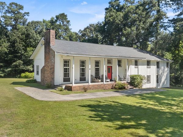 8821 Red Hill Road, Whiteville, NC 28472
