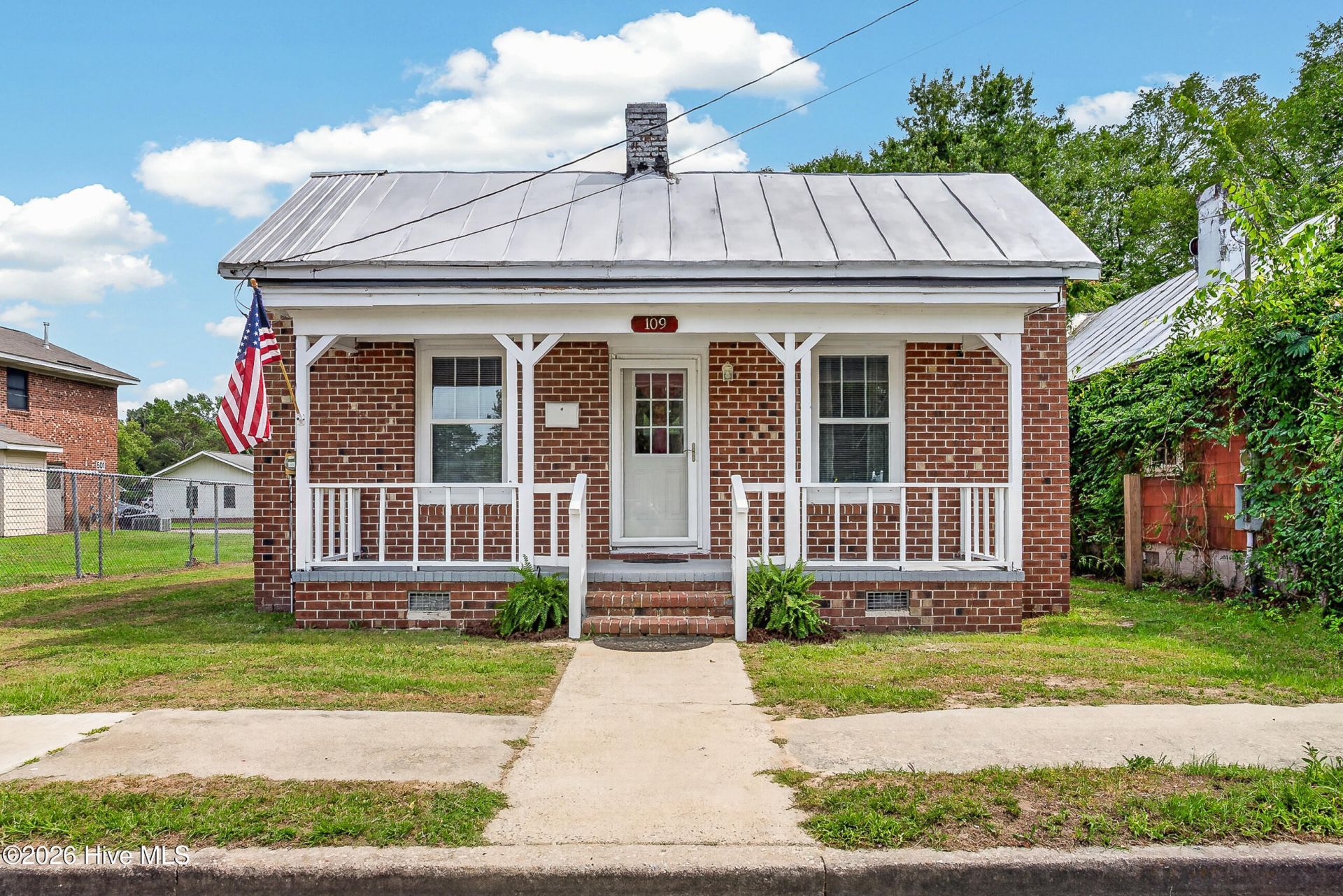 109 E South Street , Kinston, NC 28501 Main Photo