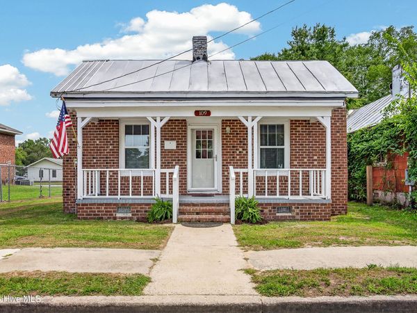 109 E South Street , Kinston, NC 28501