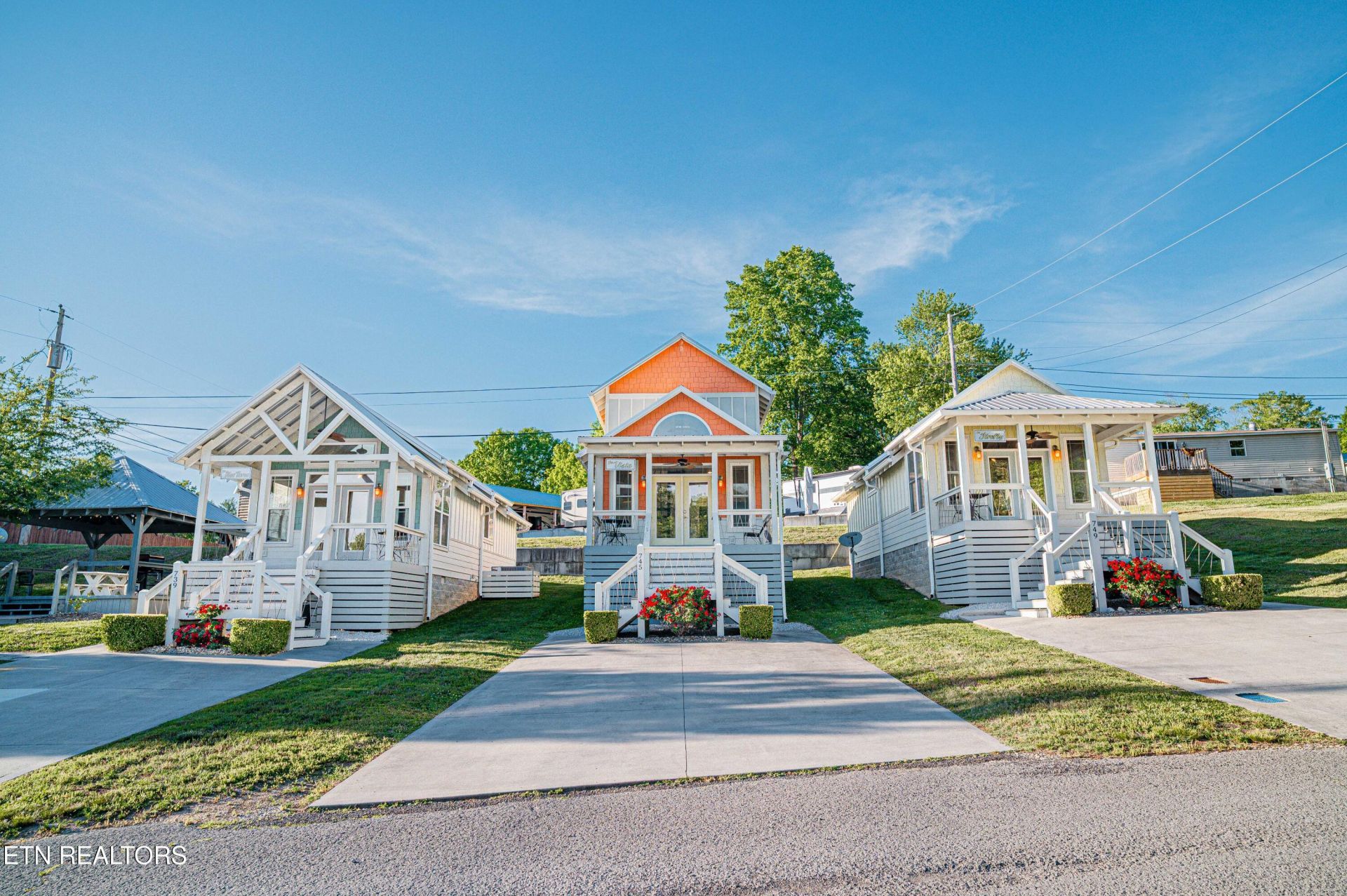 Indian River Boat Dock Rd, Jacksboro, TN 37757 Main Photo