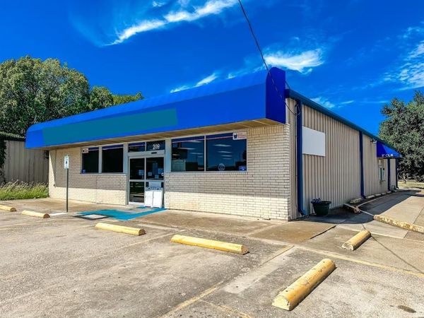 209 N Ellis Street , Groesbeck, TX 76642
