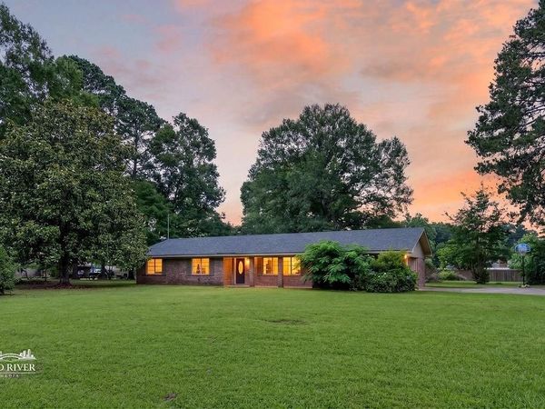 193 5th Avenue, Sibley, LA 71073