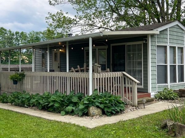 1618 Barron Church , Rockwood, PA 15557