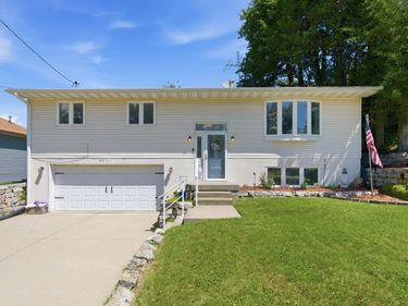 816 PALMER Avenue, OAKLAND, IA 51560