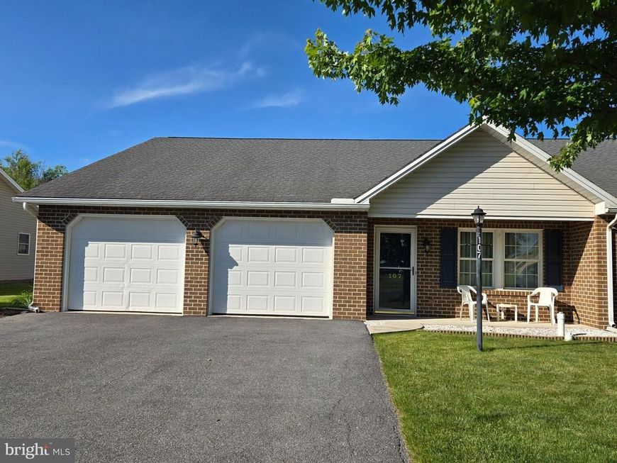 107 Central Way , Unit 25, Shippensburg, PA 17257 Main Photo
