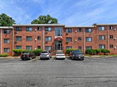 2846 ANNANDALE ROAD , Unit 220, FALLS CHURCH, VA 22042