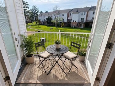 6152 STRASBURG DRIVE , CENTREVILLE, VA 20121