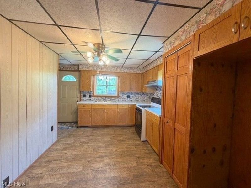 410 Broadway Street, Bowerston, OH 44695 Photo 6