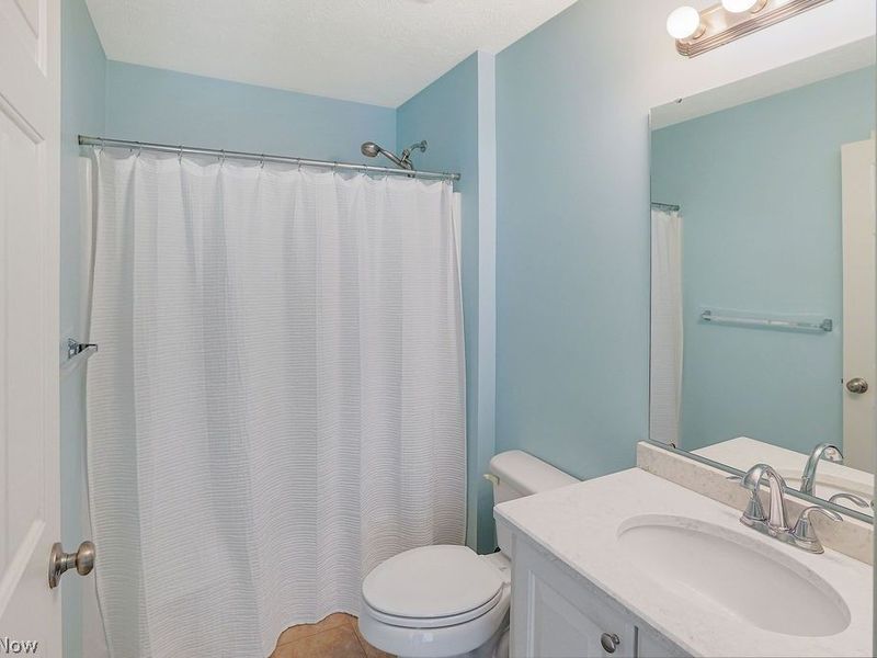 679 Jockeys Circle , Avon Lake, OH 44012 Photo 17