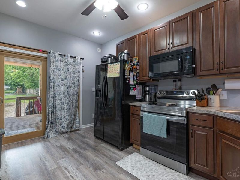 16 Burton Road, Middletown, OH 45044 Photo 8