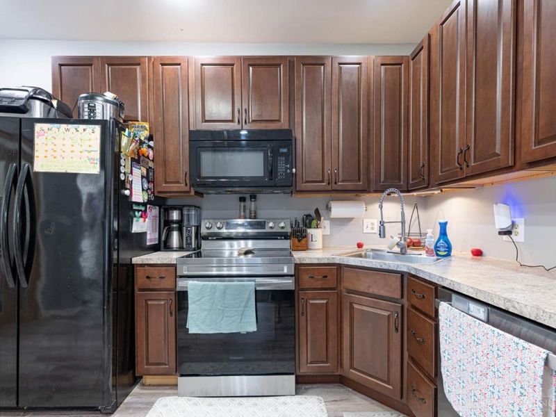 16 Burton Road, Middletown, OH 45044 Photo 9