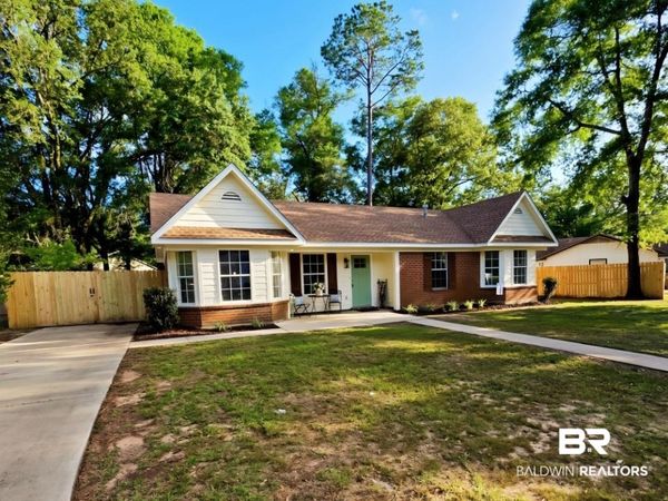 6505 Princeton Woods Drive, Mobile, AL 36618