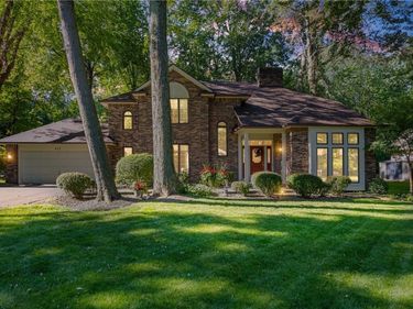 477 Maplewoods Lane, Webster, NY 14580