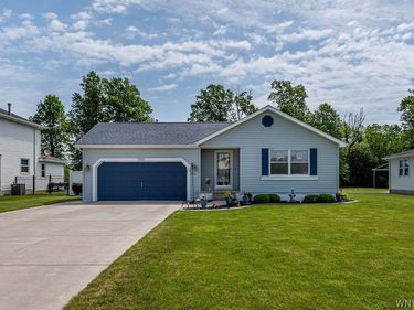 7001 Deborah Lane, Niagara Falls, NY 14304