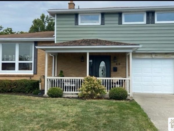 212 N Creek Drive, Buffalo, NY 14225