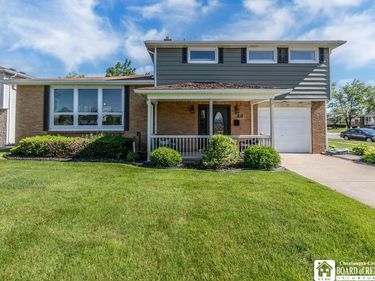 212 N Creek Drive, Buffalo, NY 14225