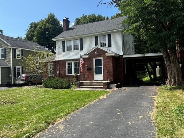 102 Wellington Road , Syracuse, NY 13214