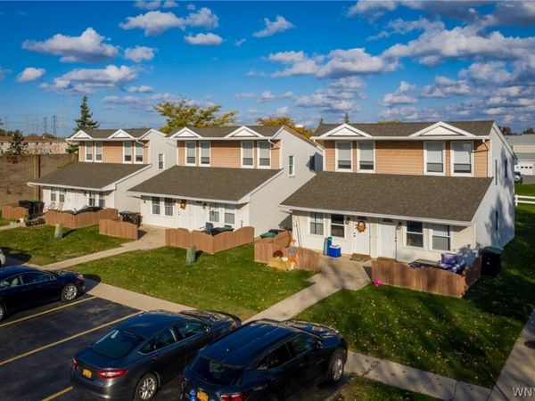 4 Concord Court , Tonawanda, NY 14150