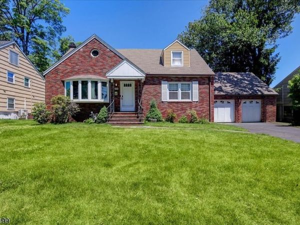 236 Hickory Ave, Garwood, NJ 07027