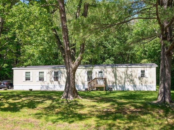 29 Kendell Ln, Salisbury, MA 01952