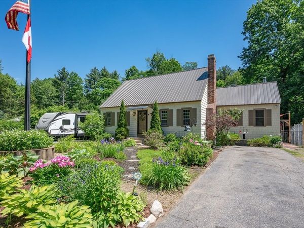 25 Hickory Drive, Townsend, MA 01469