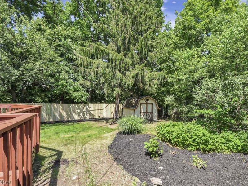 1581 N Circle View Drive , Seven Hills, OH 44131 Photo 45