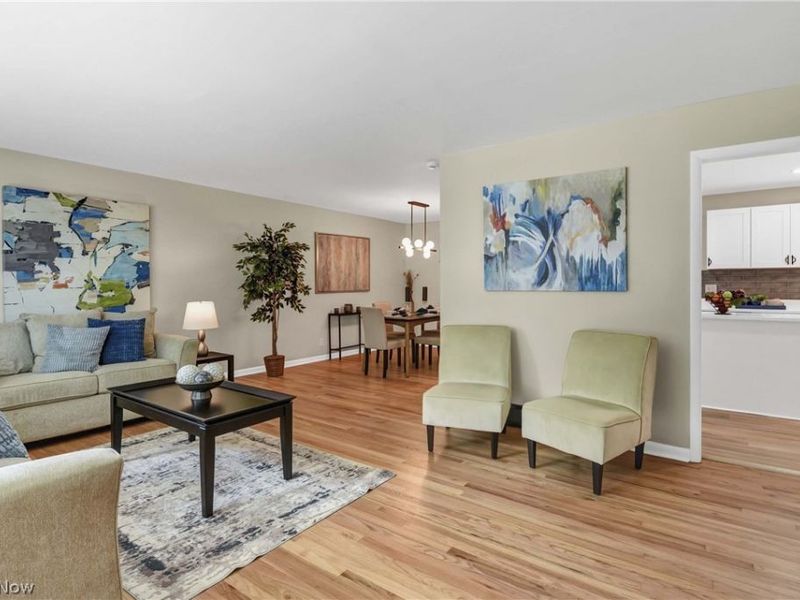 1581 N Circle View Drive , Seven Hills, OH 44131 Photo 7